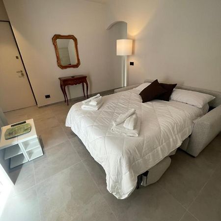 Casa Al Mare Lägenhet Bordighera Exteriör bild