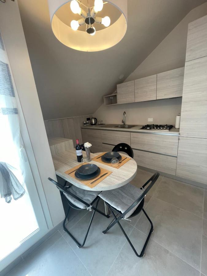Casa Al Mare Lägenhet Bordighera Exteriör bild