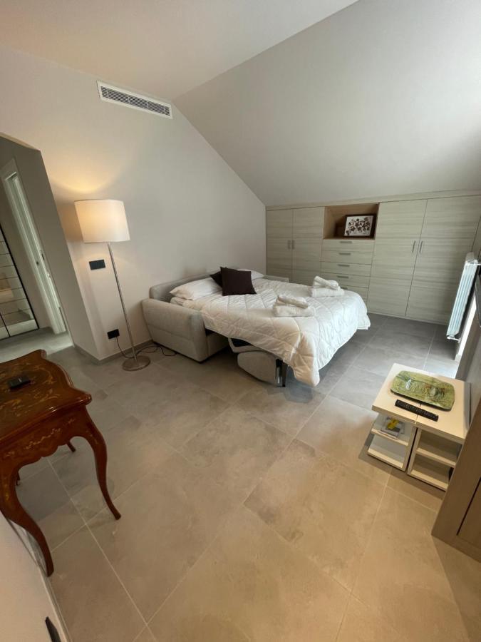 Casa Al Mare Lägenhet Bordighera Exteriör bild