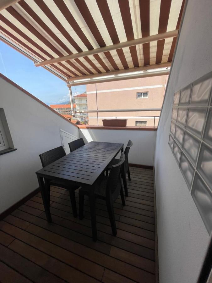 Casa Al Mare Lägenhet Bordighera Exteriör bild
